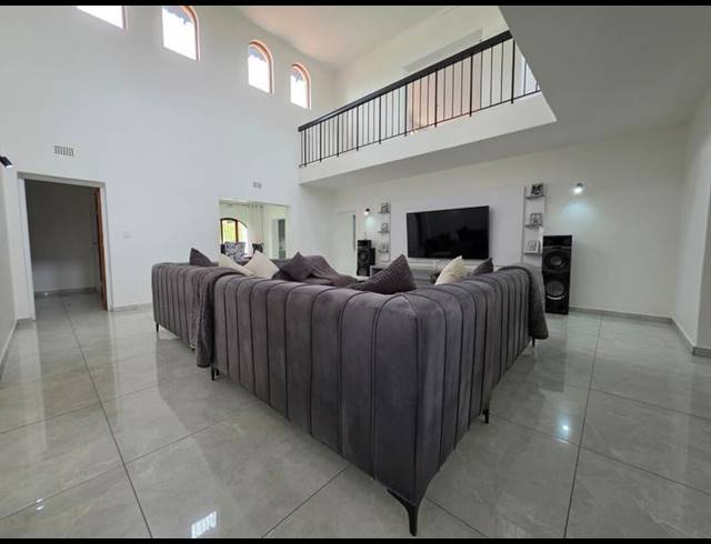 FARM FOR SALE IN HARTZENBERGFONTEIN